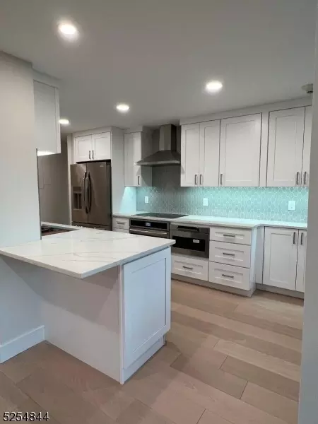 2 Claridge Dr 3ew #3EW, Verona, NJ 07044