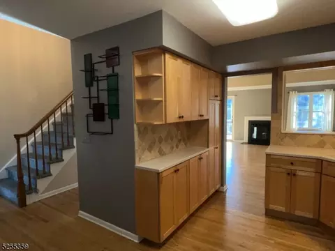2 Exeter Rd, Bedminster, NJ 07921 photo 4