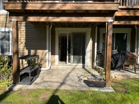 2 Exeter Rd, Bedminster, NJ 07921 photo 18
