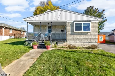 828 3rd Ave, Alpha, NJ 08865