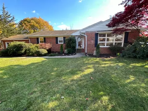 40 Academy Rd, Franklin Twp, NJ 08873