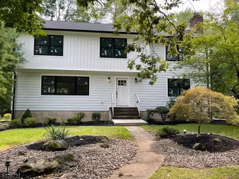 29 Mountain Ave, Warren, NJ 07059