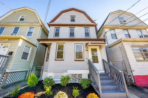 42 Grace St, Irvington, NJ 07111