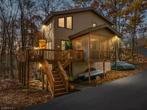 3215 Cherry Ridge Rd, East Stroudsburg, PA 18302