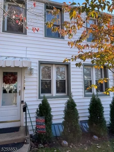 128 Baker St, Dover, NJ 07801