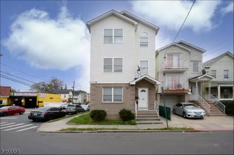 495 Catherine St #3, Elizabeth, NJ 07201