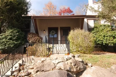 9156 Ashland Ct #156, Stanhope, NJ 07874