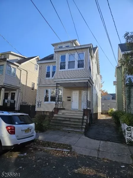 166 Goodwin Ave, Newark, NJ 07112
