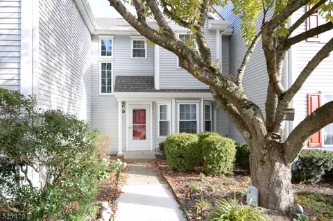 3203 Tudor Dr, Pompton Plains, NJ 07444