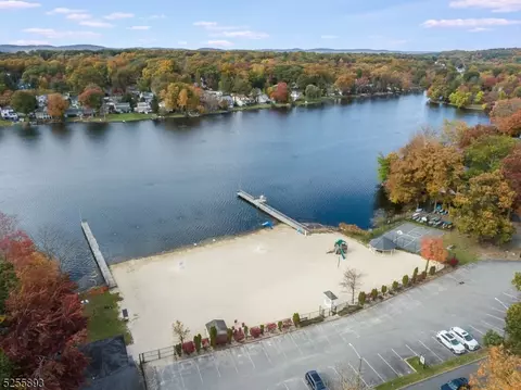 83 Lake Dr E, Wayne, NJ 07470 photo 43