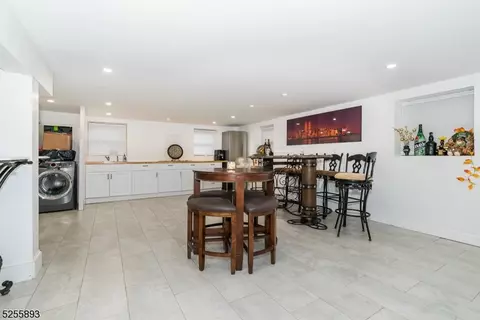 83 Lake Dr E, Wayne, NJ 07470 photo 33