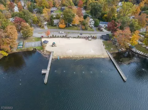 83 Lake Dr E, Wayne, NJ 07470 photo 42