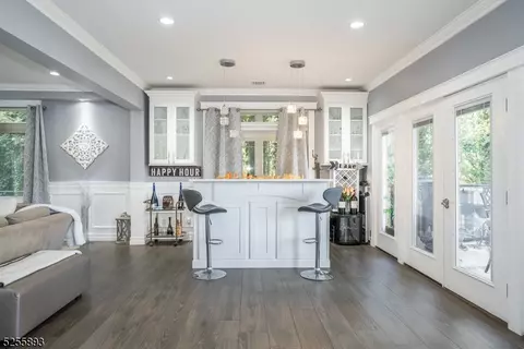 83 Lake Dr E, Wayne, NJ 07470 photo 18