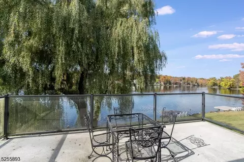 83 Lake Dr E, Wayne, NJ 07470 photo 27