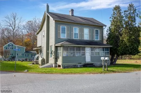 60 58 Washington Ave, High Bridge, NJ 08829