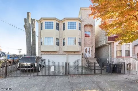 84-86 Lincoln Ave, Newark, NJ 07104
