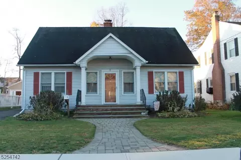 6 Sherman Ave, Morris Plains, NJ 07950