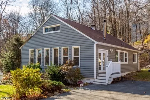 530 Old Homestead Dr, Vernon Twp, NJ 07422