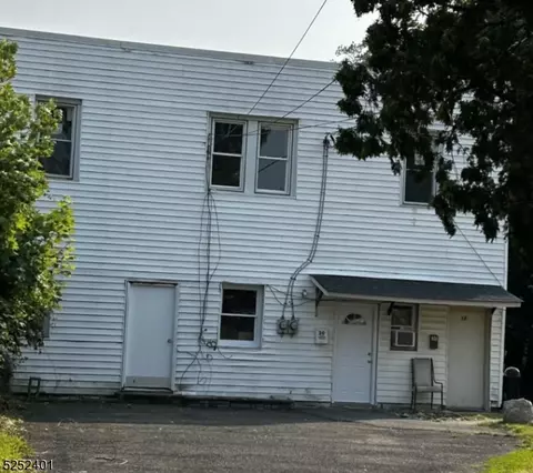 18-20 Searing St #2, Dover, NJ 07801