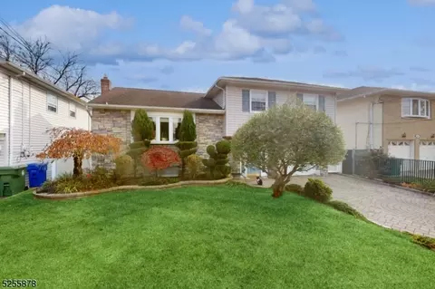 1109 Karen Ter, Linden, NJ 07036