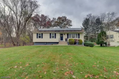 209 Ryerson Rd, Lincoln Park, NJ 07035