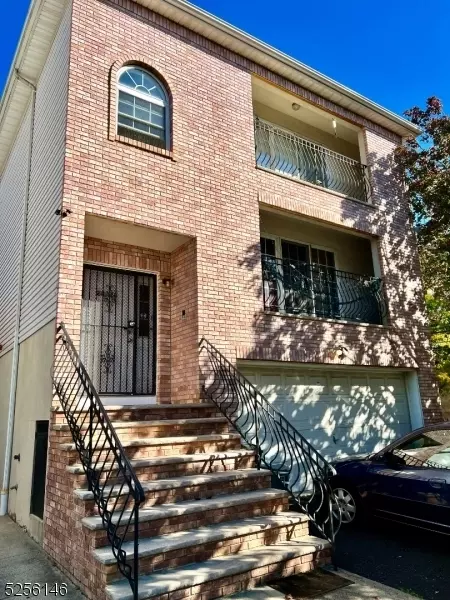 24-26 Camp St, Newark, NJ 07102