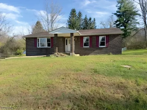 87 Hope Rd, Blairstown, NJ 07825