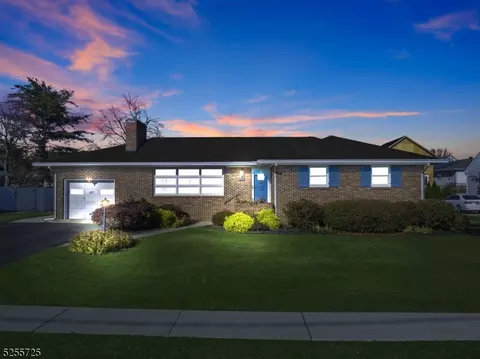 427 Grove Ave, Bound Brook, NJ 08805