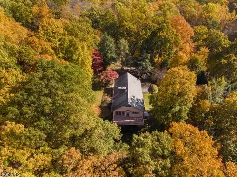 336 Hope Rd, Hope Twp, NJ 07844