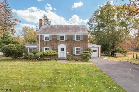 690 Hawthorne Ave, Bound Brook, NJ 08805
