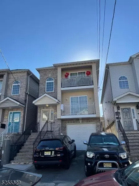 868 Bond St, Elizabeth, NJ 07201