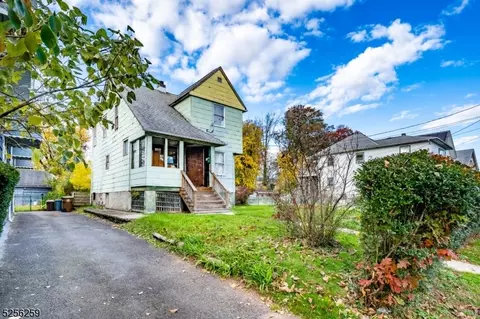 525 E Price St, Linden, NJ 07036