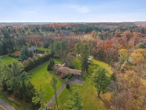 36 Featherbed Ln, Harding Twp, NJ 07976