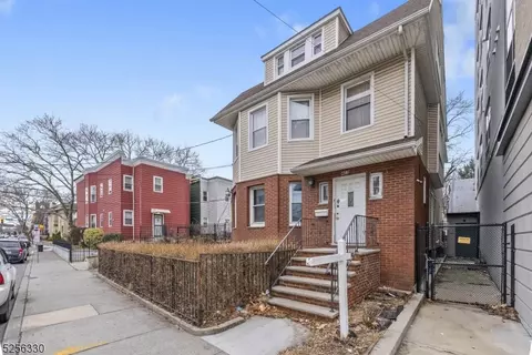 425 Bergen, Jersey City, NJ 07304