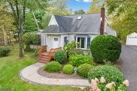 7 Forest Ave, Franklin Twp, NJ 08540
