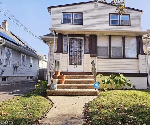 23 Helen Pl, Clifton, NJ 07011