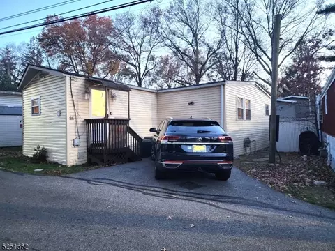 600 25 Pulis Ave #25, Mahwah, NJ 07430