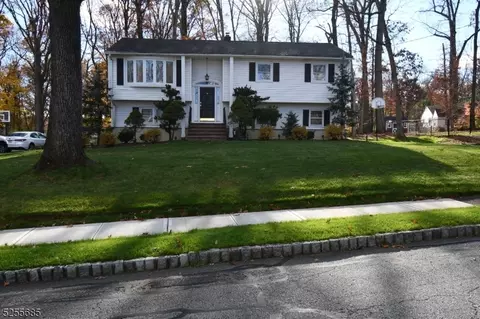 6 Arlington Dr, Denville, NJ 07834