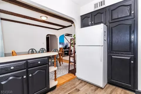 795 5th St, Secaucus, NJ 07094 photo 6