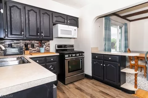 795 5th St, Secaucus, NJ 07094 photo 5