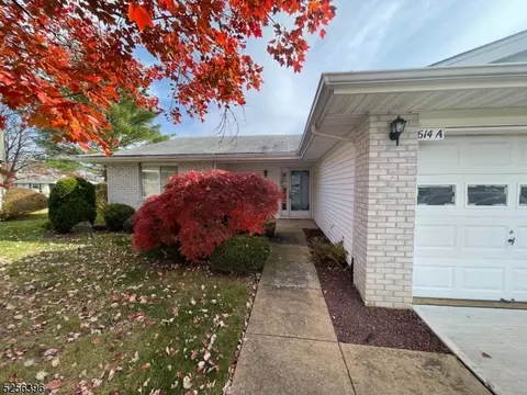 614 Lemington Plz # A, Monroe Township, NJ 08831