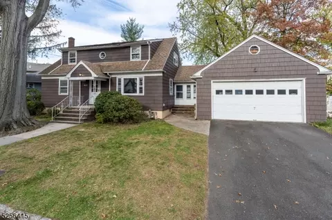 521 Amsterdam Ave, Roselle Park, NJ 07204