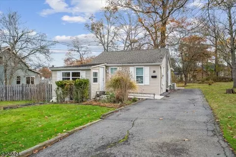 29 Riverview Ave, Lincoln Park, NJ 07035