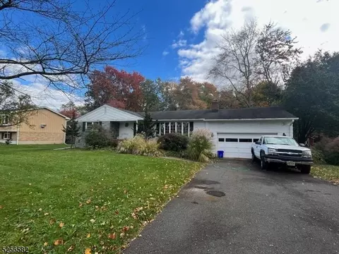 27 Evelyn Ave, Franklin Twp, NJ 08823