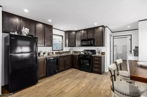 27 6 Lackawanna St #6, Hampton, NJ 08827