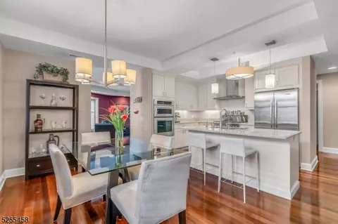 40 W Park Pl #209, Morristown, NJ 07960