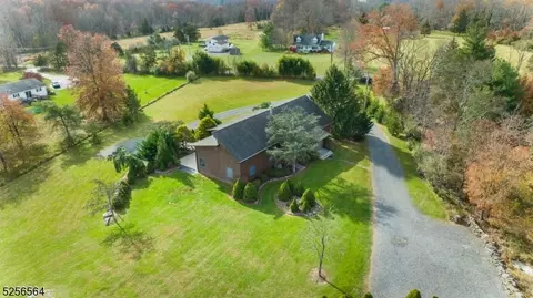 50 Tumble Falls Rd, Stockton, NJ 08559