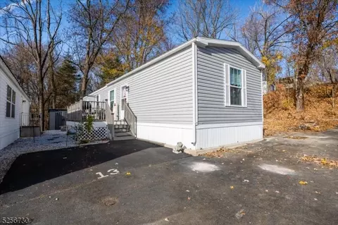 13 White Birch Park #13, Hampton, NJ 08827 photo 7
