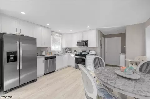 13 White Birch Park #13, Hampton, NJ 08827 photo 3