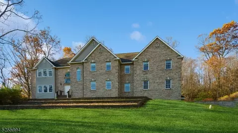 456 Adamic Hill Rd, Milford, NJ 08848